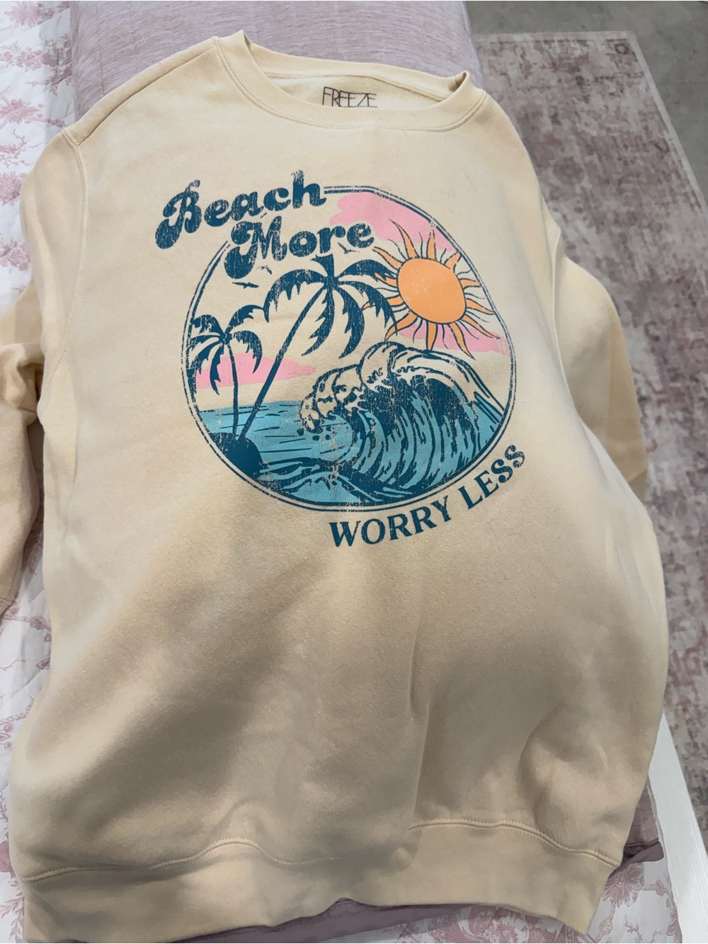 Freeze Cream Graphic Sweatshirt with Pink and Teal Design